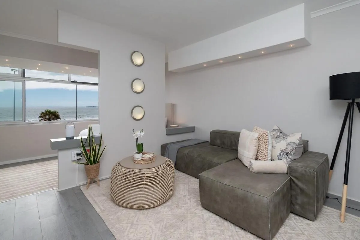 Apartment Seaside Studio In Mouille Point Cape Town South Africa
